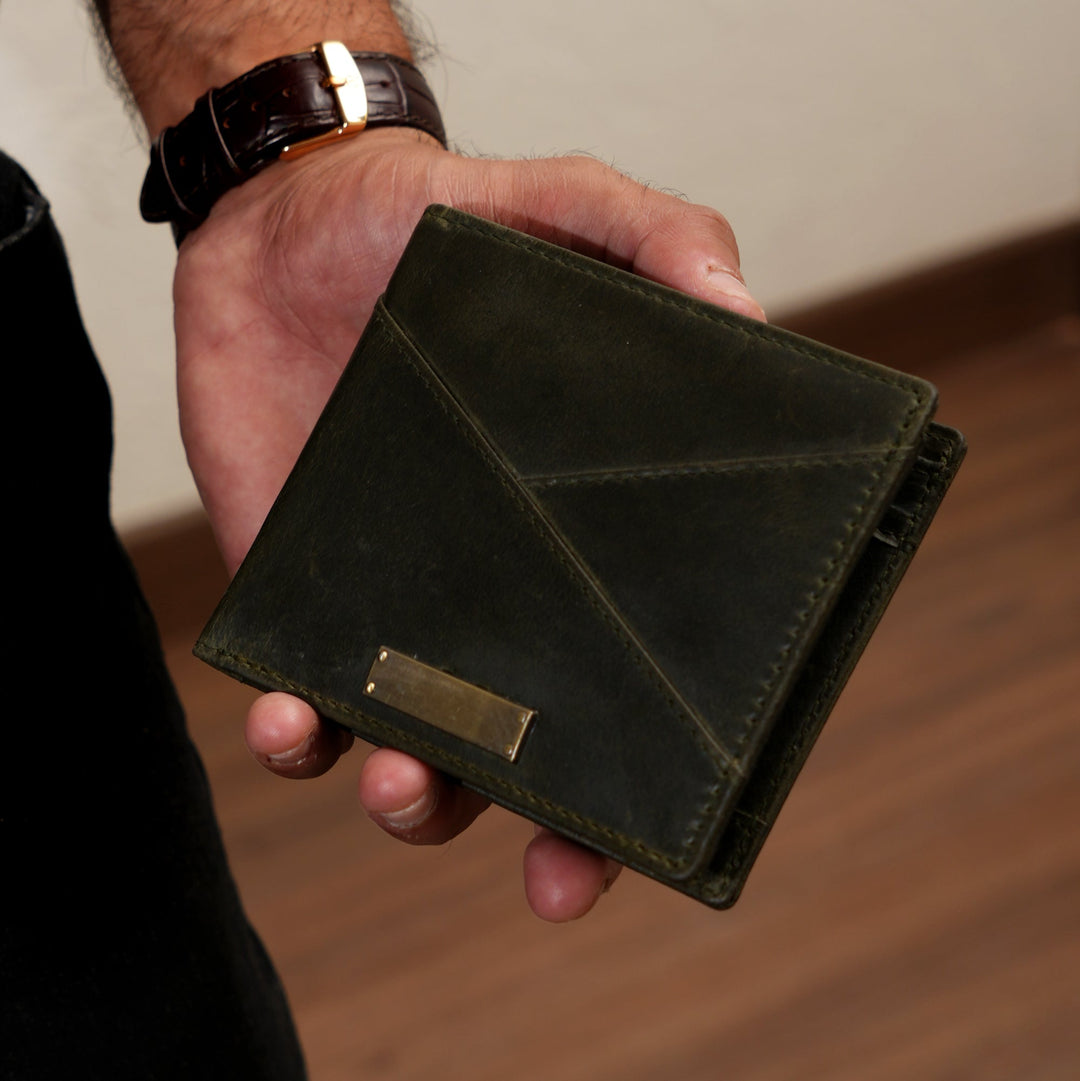 Leather Wallet 2B Crngrn – Premium Green Full-Grain Leather Wallet for Men with Coin Pocket & 4 Card Slots