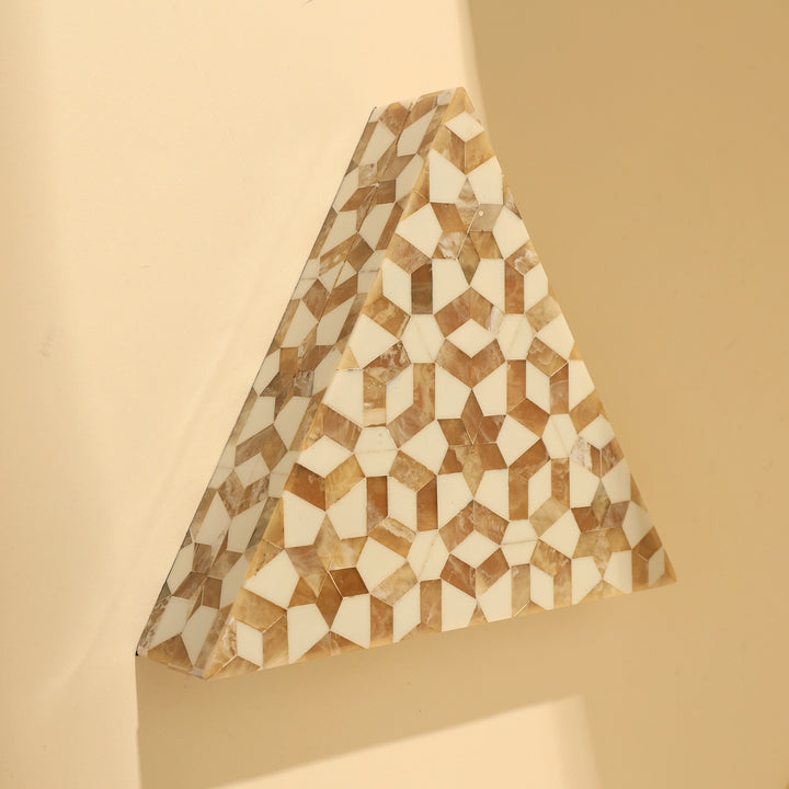 BOÎTE TRIANGLE MOTIF GÉOMÉTRIQUE