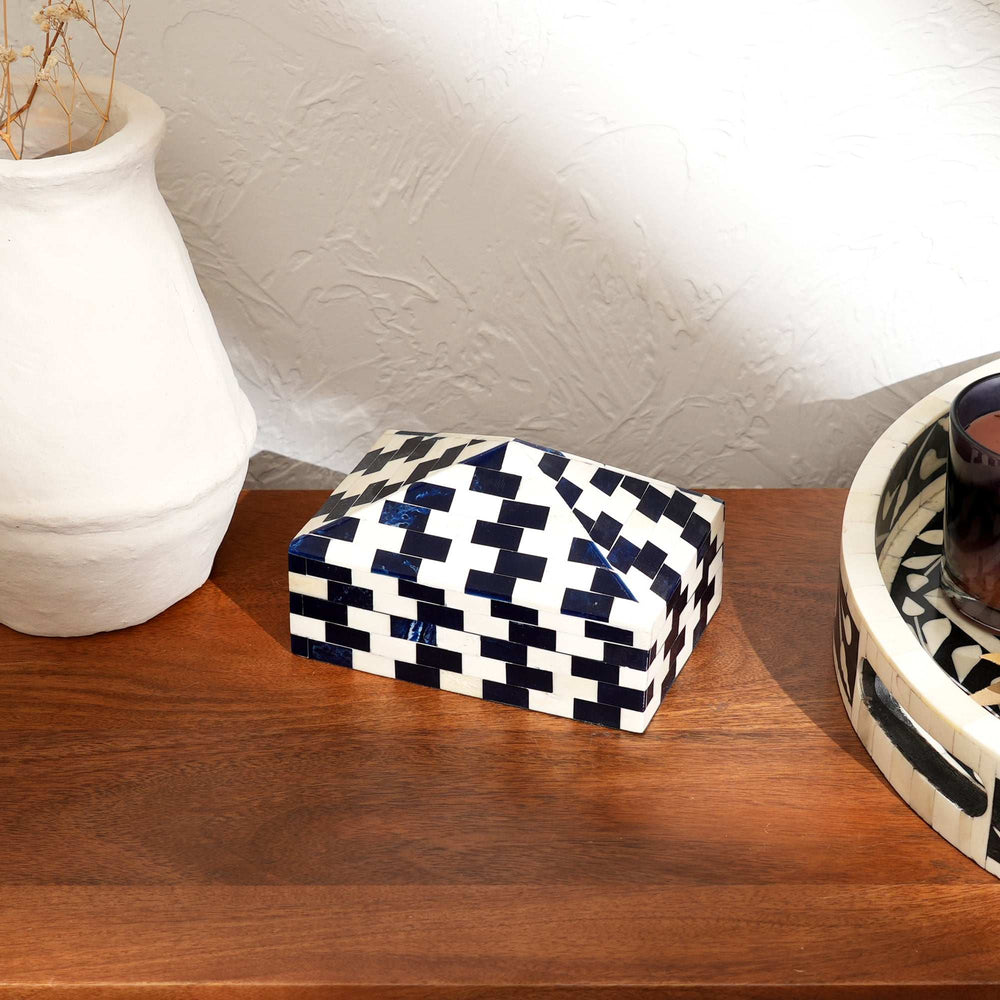 Brick Pattern Pyramid Bone Inlay Box