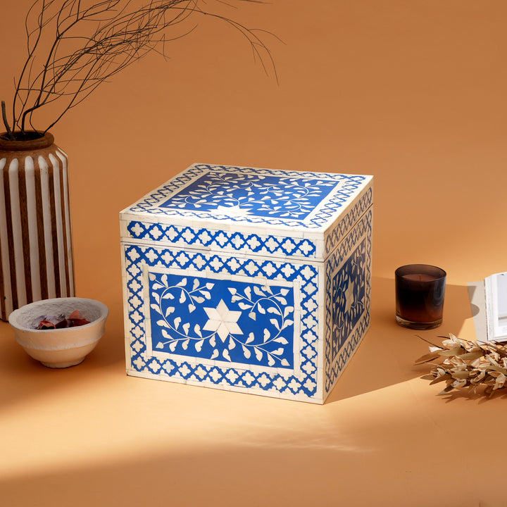 Scatola da Comò con Intarsio in Osso Floreale