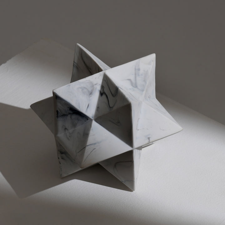 Modern Polyhedral Star Décor in White Glossy Polyresin
