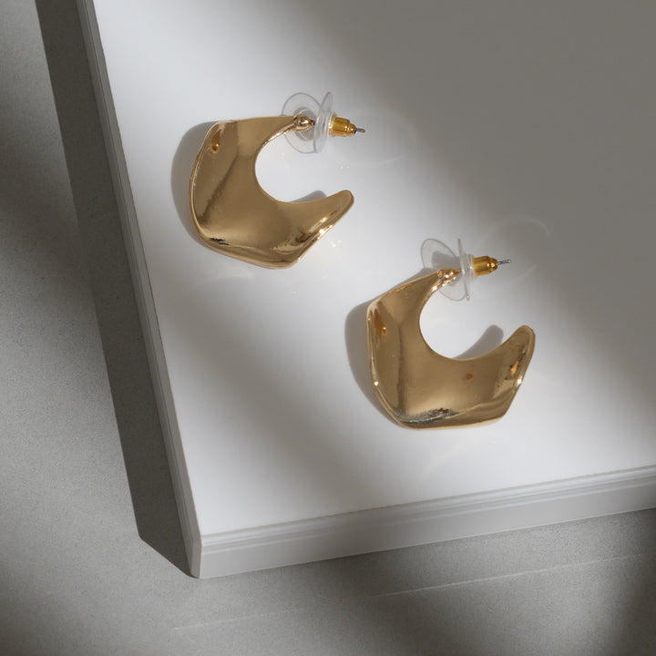 Trendy Contemporary Hoops