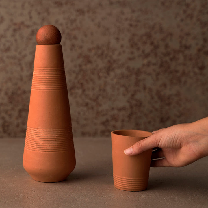 TERRACOTTA WATER BOTTLE WITH SPHERE STOPPER
