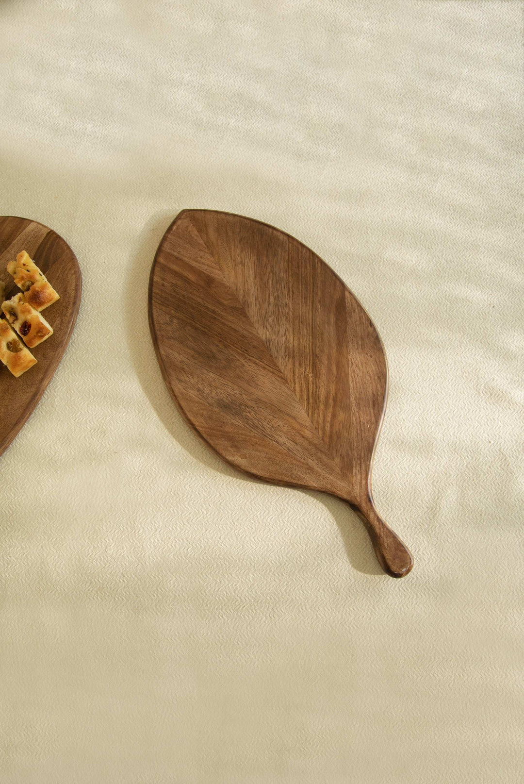 Laimai Mango Wood Leaf Chopping Serving Board