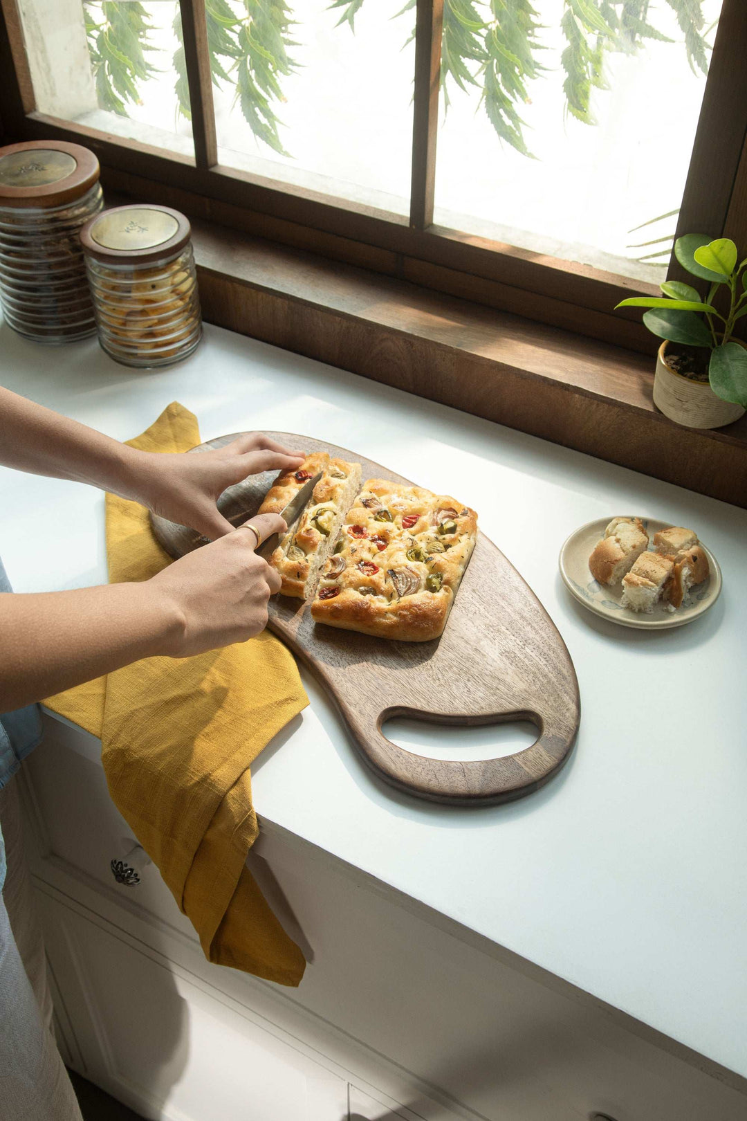 Laimai Small Handcrafted Mango Wood Serving Board with Handle