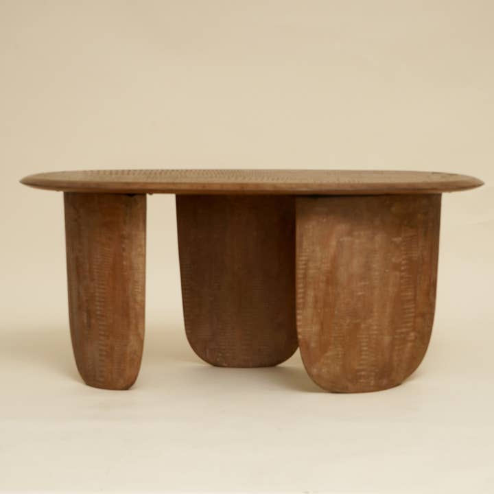 Modern Solid Mango Wood Coffee Table – Sculptural Oval Centre Table | Brown
