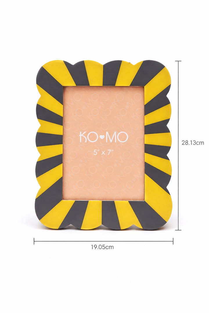 Yellow & Gray Scallop Photo Frame 5x7 Inch Resin Décor