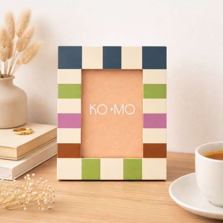 Checkered Resin Photo Frame 4x6 Inch Modern Glossy Décor
