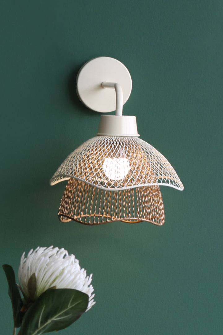 MALLAWI WALL LAMP  /CLASSIC/WALL LAMP/IRON/OFF WHITE, BEIGE AND GOLD FINISH_x000D_