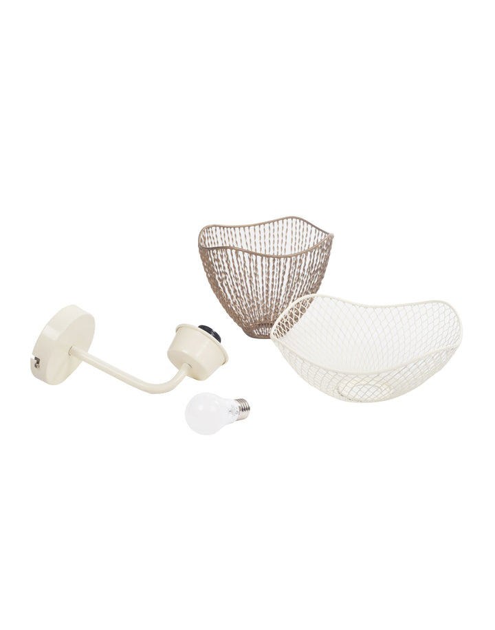 MALLAWI WALL LAMP  /CLASSIC/WALL LAMP/IRON/OFF WHITE, BEIGE AND GOLD FINISH_x000D_