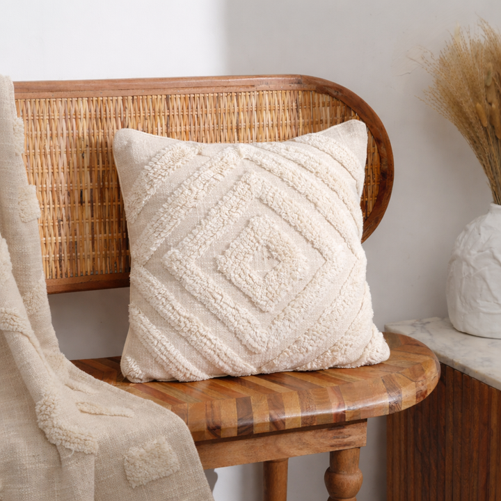 DiamondNest Tufted Cotton Cushion – Natural 40 × 40 cm