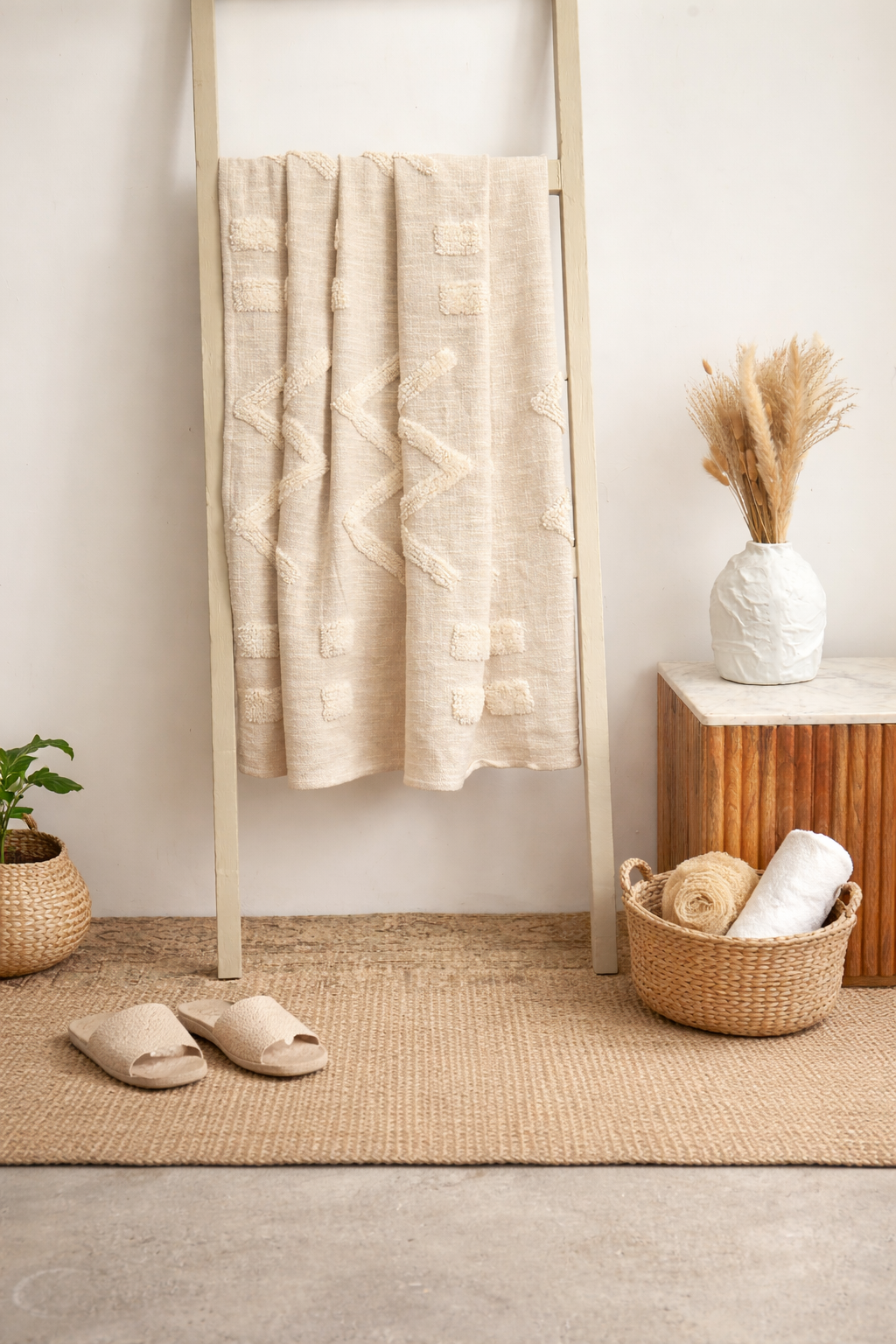 Loom Luxe Cotton Throw – Natural Beige Tufted 155 × 127 cm